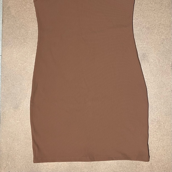 Aritzia Babaton Sculpt Ribbed Racerback Mini Dress in Brown, Size L - Picture 8 of 17